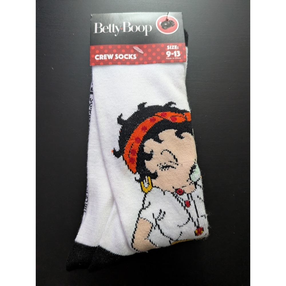 BETTY BOOP CREW SOCKS SIZE 9-13 Novelty Graphic Berkshire Equalizer Accessories